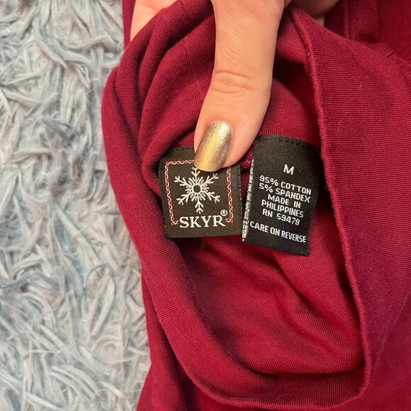 Skyr Burgundy Cotton Turtleneck Size M - Picture 2 of 4